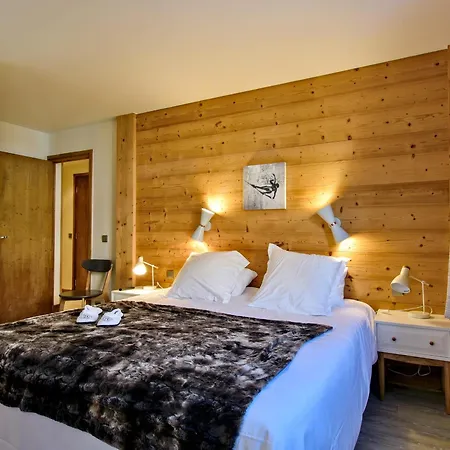Luxueux 2 Au Coeur De 1850, Balcon, Parking Et Services Inclus - Fr-1-613a-7 Apartment Courchevel
