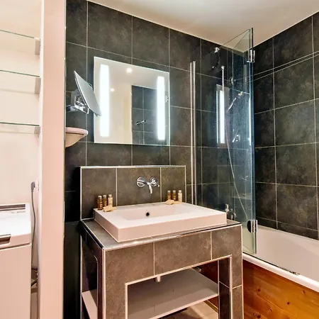 Luxueux 2 Au Coeur De 1850, Balcon, Parking Et Services Inclus - Fr-1-613a-7 Courchevel