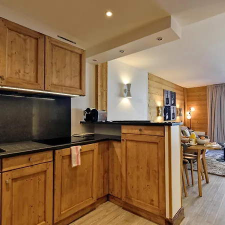Luxueux 2 Au Coeur De 1850, Balcon, Parking Et Services Inclus - Fr-1-613a-7 Apartamento Courchevel